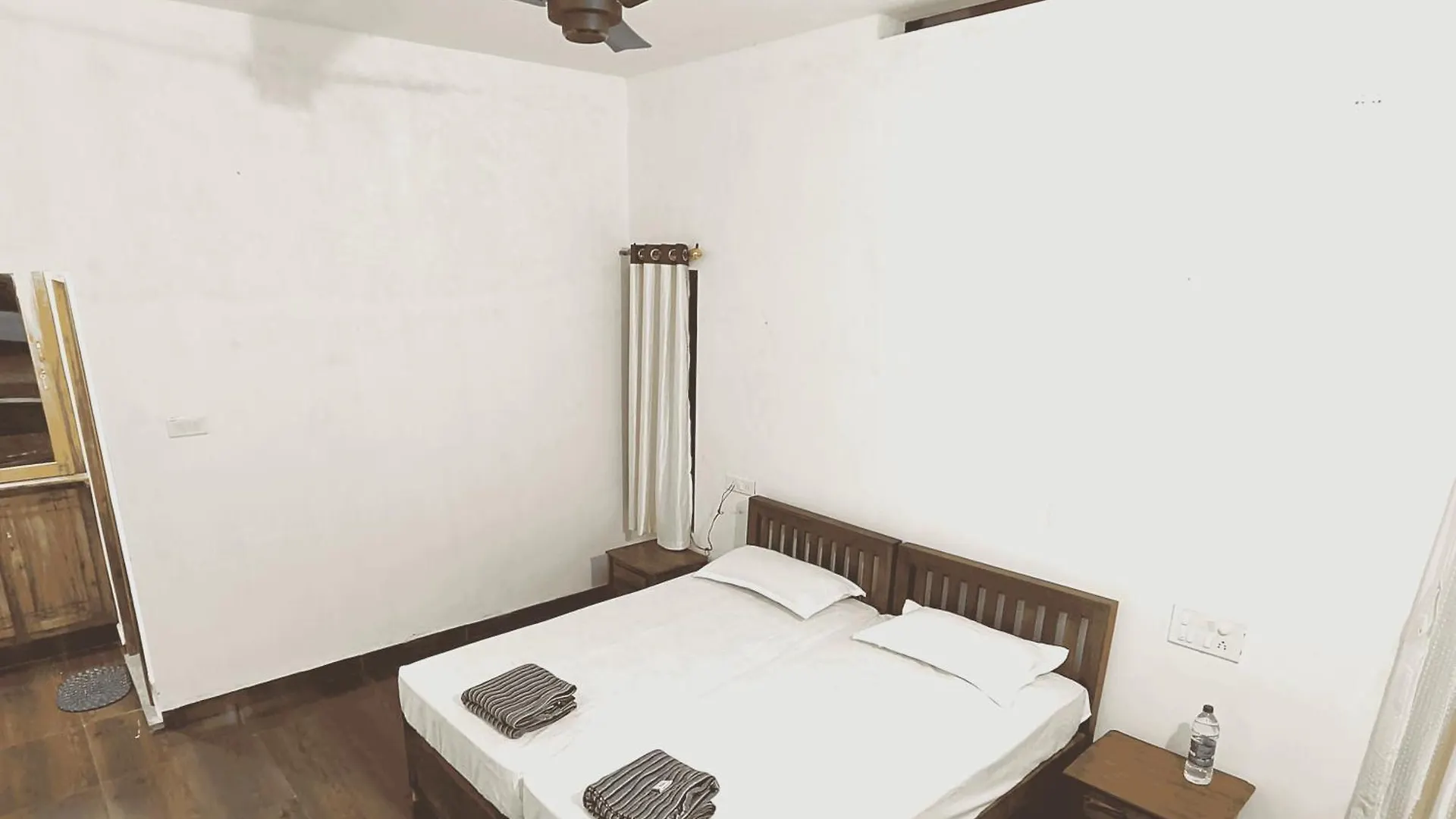Meta Palace Varkala Ινδία